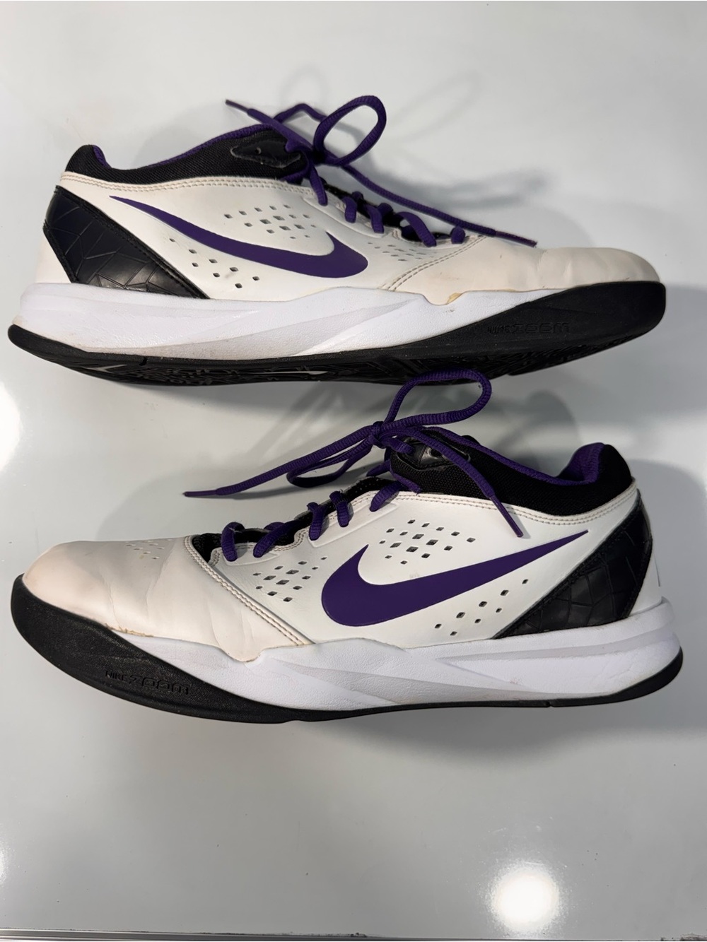 Nike Zoom Attero 555036-100 White Purple Black Men’s Size 11 Basketball Shoes